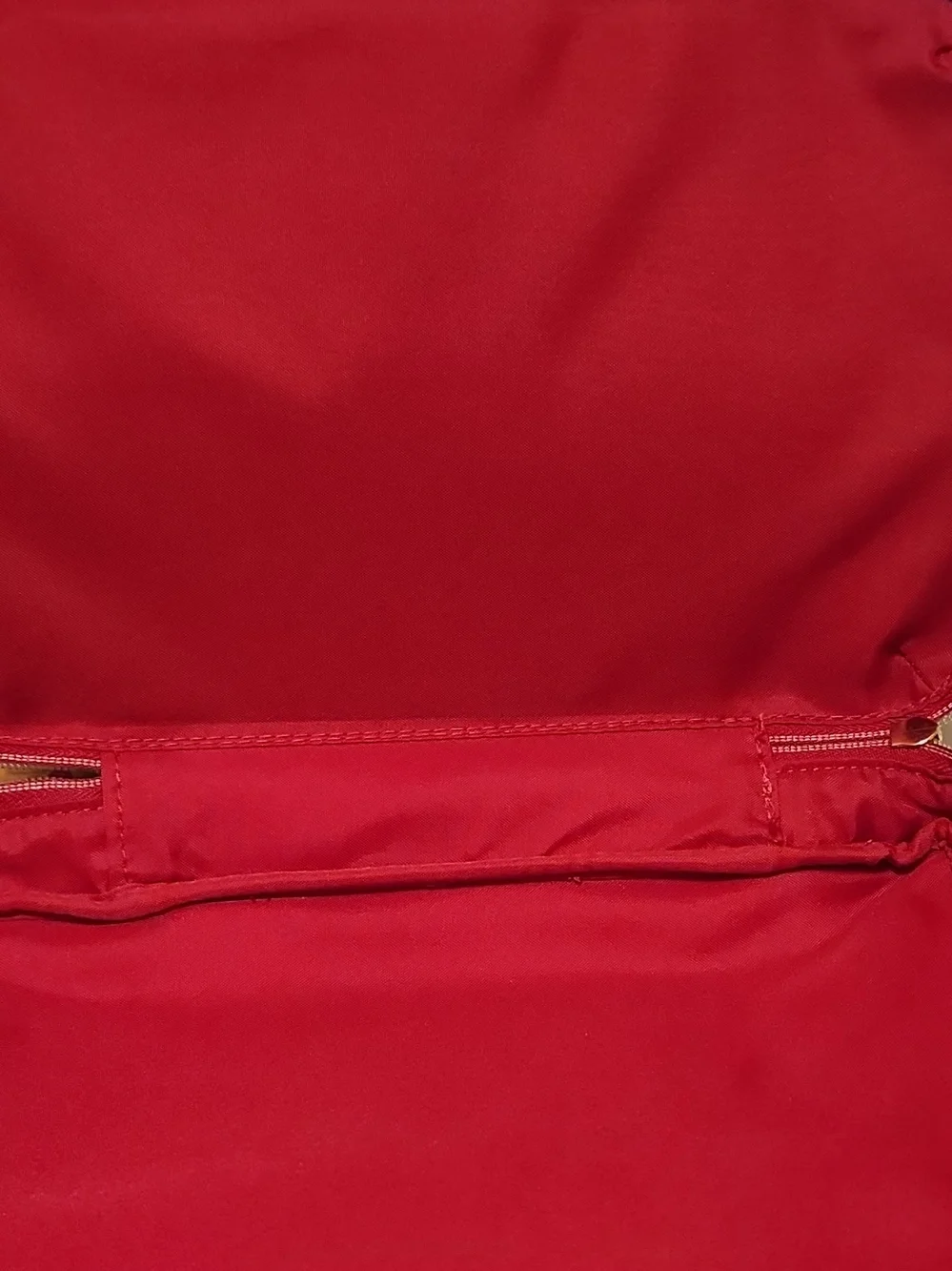 Estee Lauder Red Velvet Bow Cosmetic Case with Gold Hardware